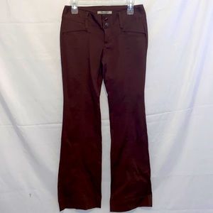 Perfect brown low rise bootcut Jean!
